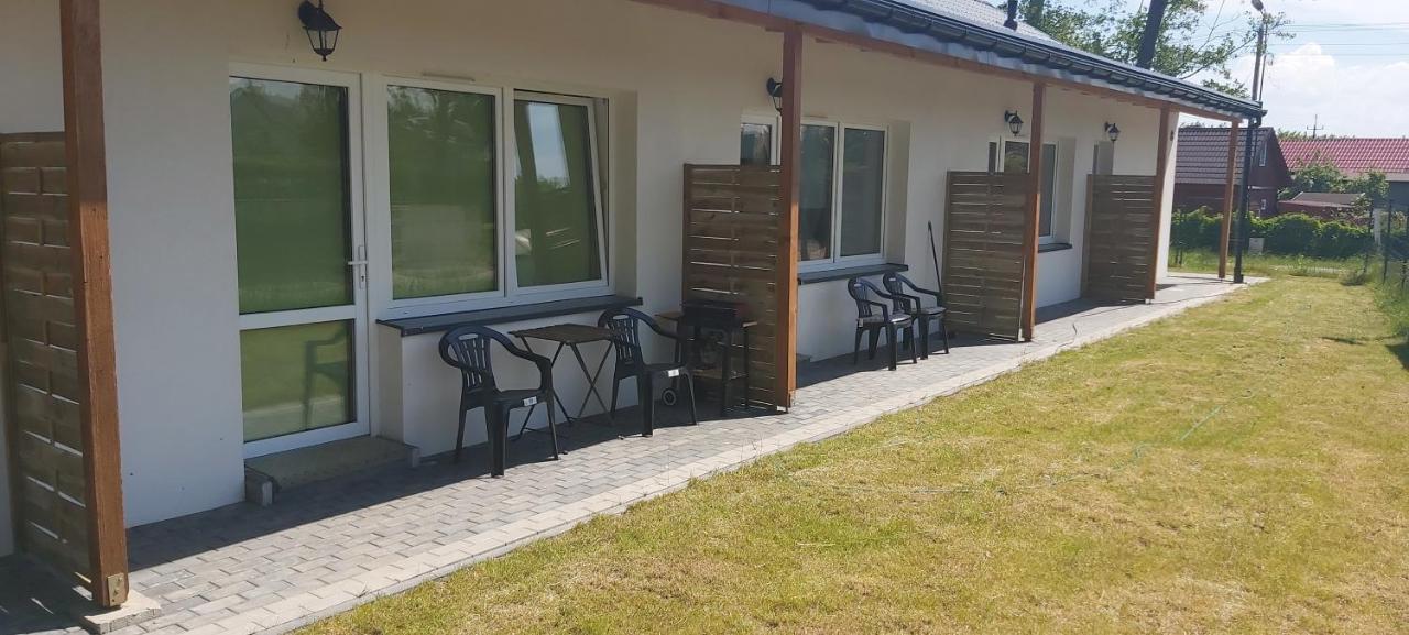 Willa Wieniotowo Apartamenty Przy Lesie I Plazy Ap Am Wald Und Strand Ustronie Morskie Exterior photo