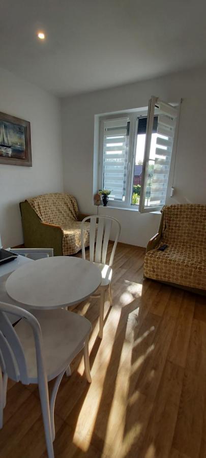 Willa Wieniotowo Apartamenty Przy Lesie I Plazy Ap Am Wald Und Strand Ustronie Morskie Exterior photo